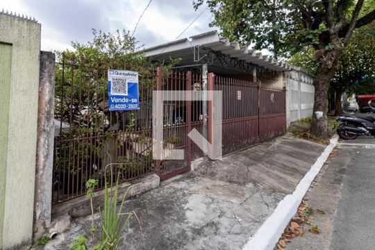 Fachada de casa à venda com 4 quartos, 216m² em Vila Natália, São Paulo