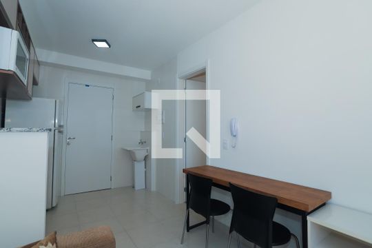 Cozinha e Área de Serviço de apartamento à venda com 1 quarto, 30m² em Água Branca, São Paulo