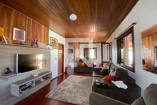 Sala de casa à venda com 3 quartos, 150m² em Canudos, Novo Hamburgo