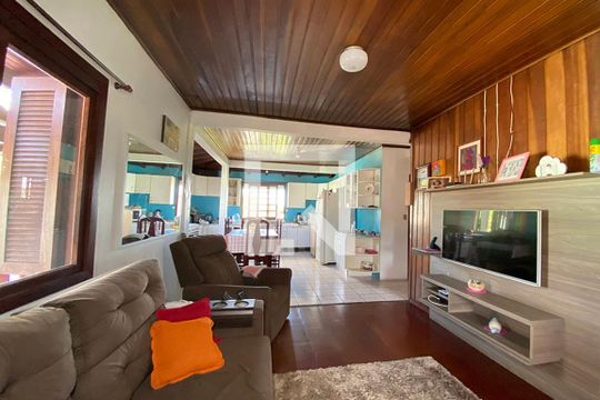 Sala de casa à venda com 3 quartos, 150m² em Canudos, Novo Hamburgo