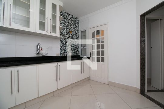 Cozinha de casa de condomínio à venda com 3 quartos, 90m² em Vila Esperança, São Paulo