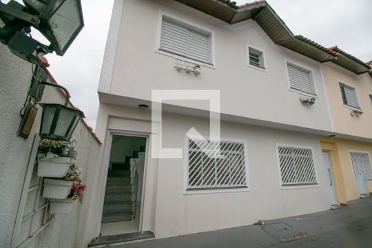 Fachada de casa de condomínio à venda com 3 quartos, 90m² em Vila Esperança, São Paulo