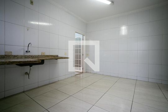 Casa à venda com 2 quartos, 263m² em Vila Boaçava, São Paulo