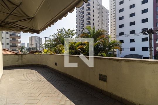 Varanda da Suíte de casa à venda com 3 quartos, 430m² em Vila Brasilio Machado, São Paulo