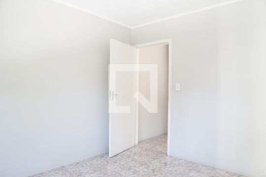 Casa à venda com 3 quartos, 135m² em Vila Basileia, São Paulo