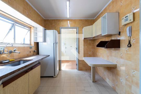 Cozinha de apartamento para alugar com 2 quartos, 95m² em Vila Mariana, São Paulo