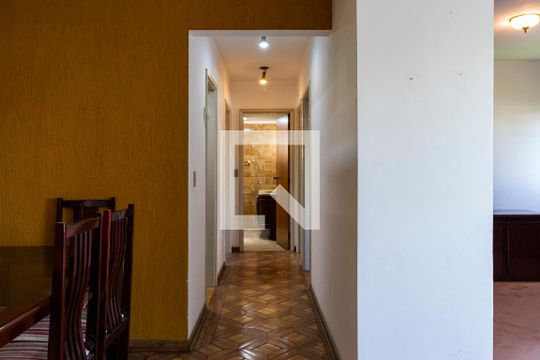 Corredor de apartamento para alugar com 2 quartos, 95m² em Vila Mariana, São Paulo