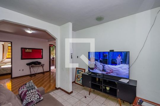 Sala 2 de casa à venda com 3 quartos, 100m² em Engenho Nogueira, Belo Horizonte