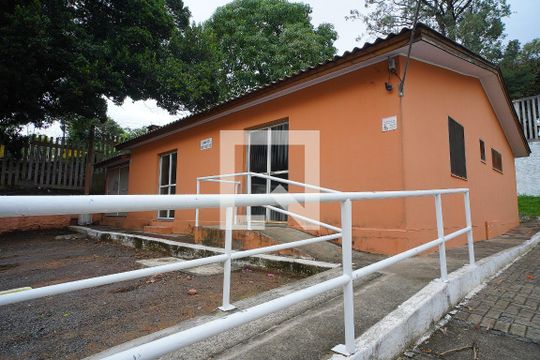 Apartamento à venda com 2 quartos, 40m² em Mário Quintana, Porto Alegre