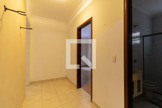 Corredor de casa à venda com 5 quartos, 232m² em Jardim da Saúde, São Paulo