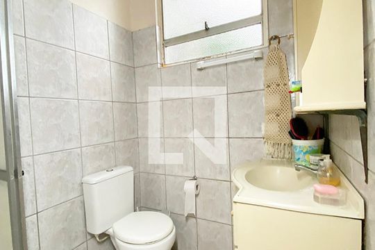 Banheiro de apartamento à venda com 2 quartos, 100m² em Centro, São Leopoldo