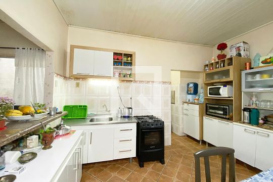 Cozinha e Área de Serviço de apartamento à venda com 2 quartos, 100m² em Centro, São Leopoldo