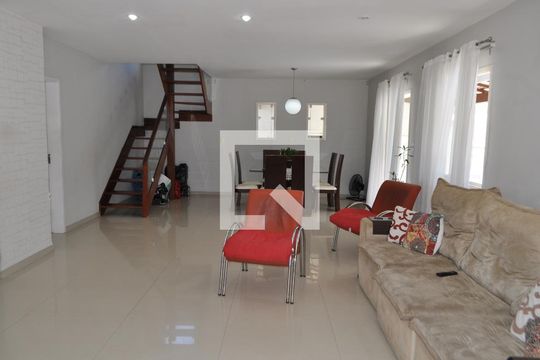 Casa à venda com 4 quartos, 490m² em Jacarepaguá, Rio de Janeiro