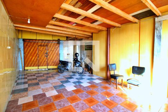 Garagem de casa à venda com 4 quartos, 266m² em Vila Valparaíso, Santo André