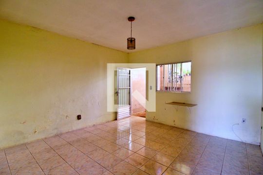 Sala 2 de casa à venda com 4 quartos, 266m² em Vila Valparaíso, Santo André