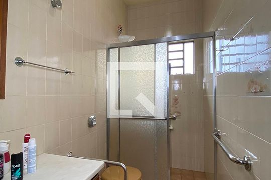 Banheiro de casa à venda com 3 quartos, 180m² em Rincão, Novo Hamburgo