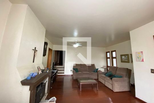 Sala de casa à venda com 3 quartos, 180m² em Rincão, Novo Hamburgo