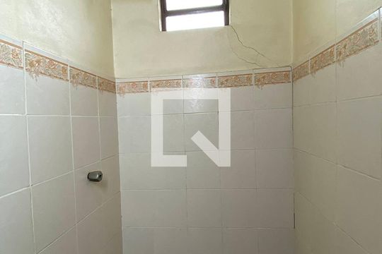 Banheiro Externo de casa à venda com 3 quartos, 180m² em Rincão, Novo Hamburgo