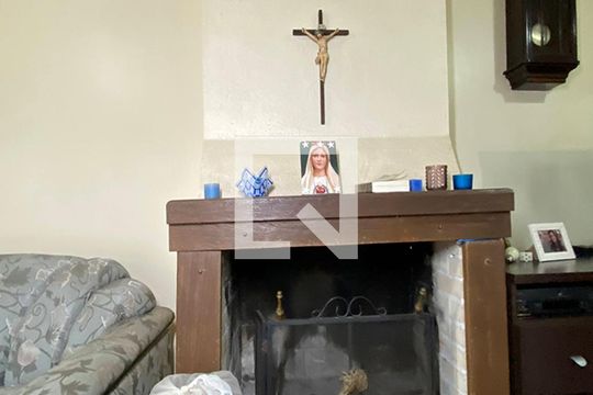 Lareira da Sala de casa à venda com 3 quartos, 180m² em Rincão, Novo Hamburgo