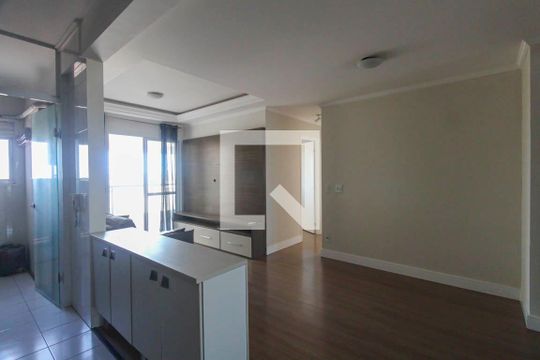 Sala de apartamento à venda com 2 quartos, 66m² em Jardim Piqueroby, São Paulo