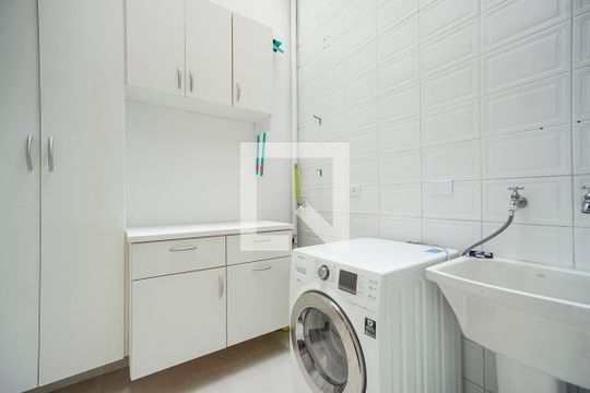 Área de serviço de casa de condomínio à venda com 3 quartos, 150m² em Vila Invernada, São Paulo