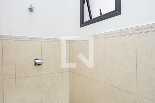 Lavabo de casa de condomínio à venda com 3 quartos, 150m² em Vila Invernada, São Paulo