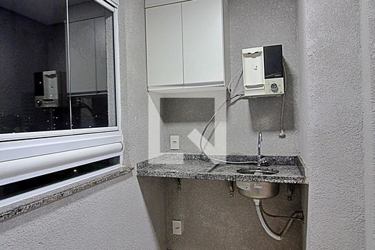 Lavabo de apartamento para alugar com 2 quartos, 54m² em Jardim Pedroso, Mauá
