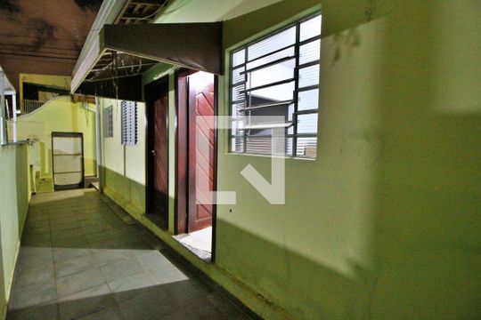 Fachada da Edícula de casa à venda com 3 quartos, 137m² em Vila Lemos, Campinas