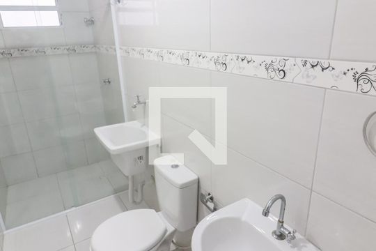 Banheiro de kitnet/studio para alugar com 1 quarto, 40m² em Jaguaré, São Paulo
