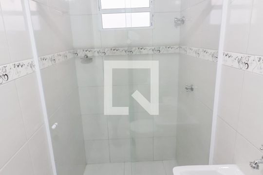 Banheiro de kitnet/studio para alugar com 1 quarto, 40m² em Jaguaré, São Paulo