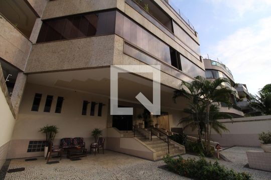 Fachada de apartamento à venda com 3 quartos, 270m² em Recreio dos Bandeirantes, Rio de Janeiro
