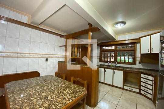 Cozinha de casa à venda com 4 quartos, 411m² em São José, Novo Hamburgo