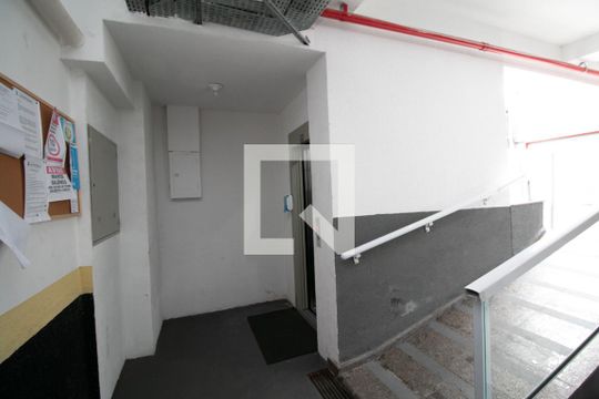 Elevador de apartamento à venda com 2 quartos, 41m² em Chácara Seis de Outubro, São Paulo