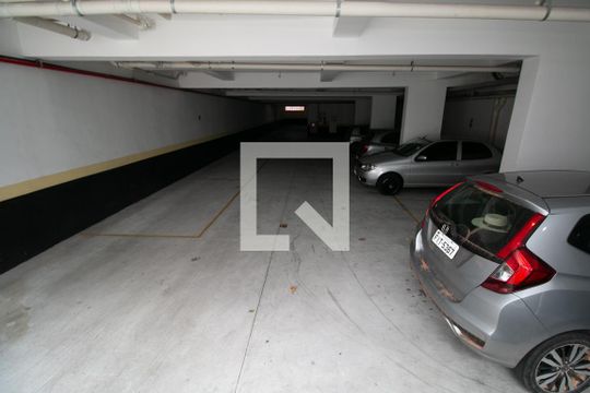 Garagem de apartamento à venda com 2 quartos, 41m² em Chácara Seis de Outubro, São Paulo