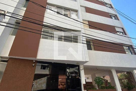 Fachada de apartamento para alugar com 3 quartos, 109m² em Aclimação, São Paulo
