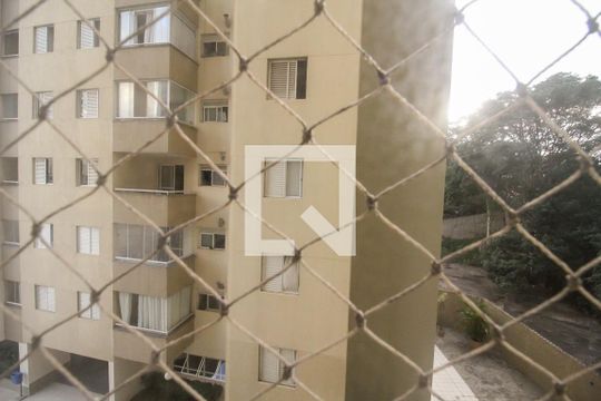 Vista Quarto 1 de apartamento para alugar com 3 quartos, 67m² em Jardim das Laranjeiras, São Paulo