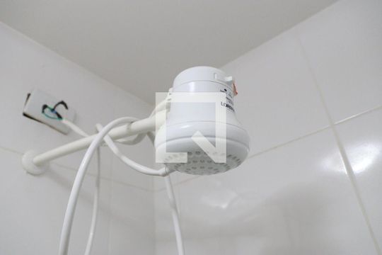 Banheiro da Suíte de apartamento para alugar com 2 quartos, 68m² em Goiânia 2, Goiânia