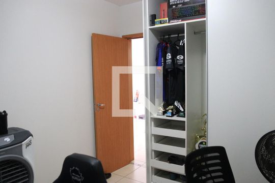 Quarto  de apartamento para alugar com 2 quartos, 68m² em Goiânia 2, Goiânia