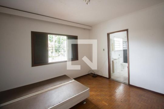 Suíte 1 de casa à venda com 3 quartos, 260m² em Vila Cordeiro, São Paulo