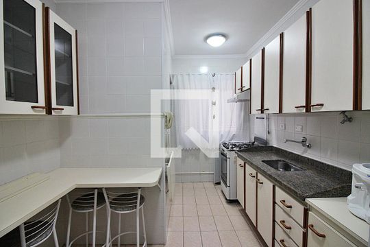 Cozinha de apartamento para alugar com 2 quartos, 65m² em Baeta Neves, São Bernardo do Campo