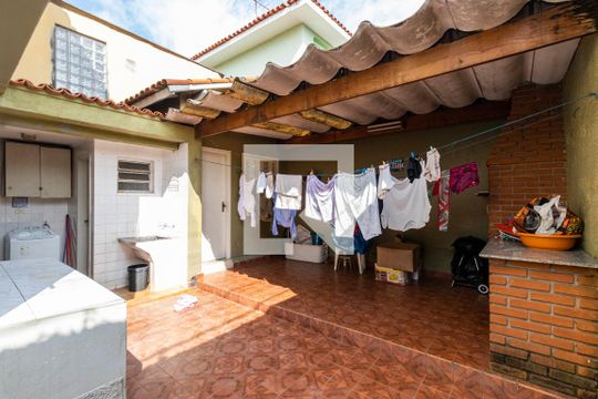 1o. Andar - Quintal e Churrasqueira de casa para alugar com 3 quartos, 180m² em Jardim Patente Novo, São Paulo