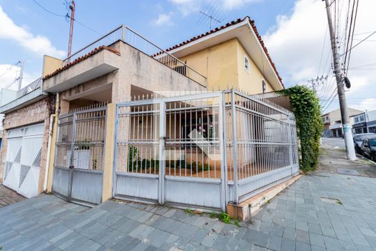 Fachada de casa para alugar com 3 quartos, 180m² em Jardim Patente Novo, São Paulo