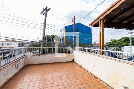 2o. Andar - Varanda da Suíte de casa para alugar com 3 quartos, 180m² em Jardim Patente Novo, São Paulo