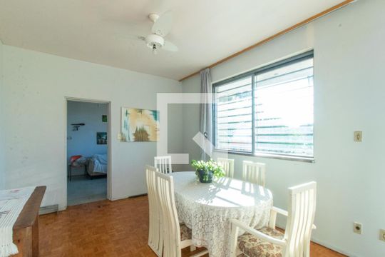 Sala de casa à venda com 5 quartos, 417m² em Santa Tereza, Porto Alegre