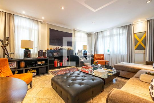 Sala de casa à venda com 4 quartos, 780m² em Alto de Pinheiros, São Paulo
