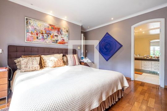 Suíte 1 de casa à venda com 4 quartos, 780m² em Alto de Pinheiros, São Paulo