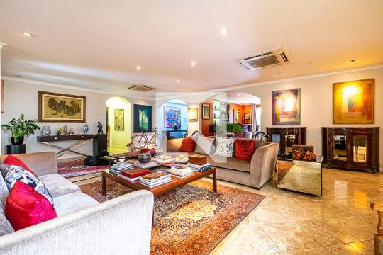 Sala de casa à venda com 4 quartos, 780m² em Alto de Pinheiros, São Paulo