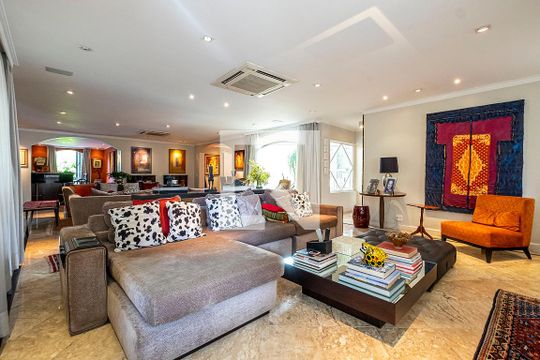 Sala de casa à venda com 4 quartos, 780m² em Alto de Pinheiros, São Paulo