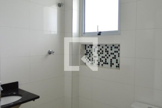 Banheiro de kitnet/studio para alugar com 1 quarto, 34m² em Alto da Mooca, São Paulo