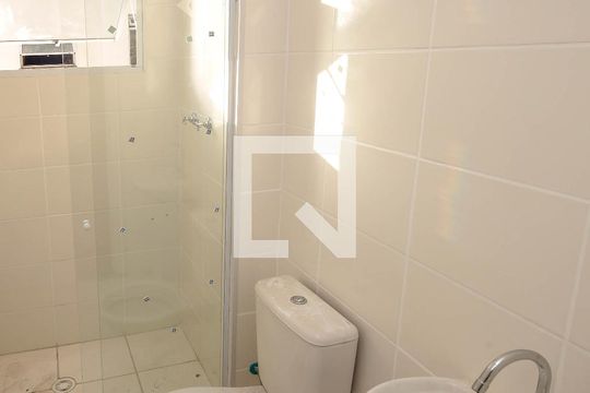 Banheiro de apartamento à venda com 2 quartos, 44m² em Piedade, Rio de Janeiro